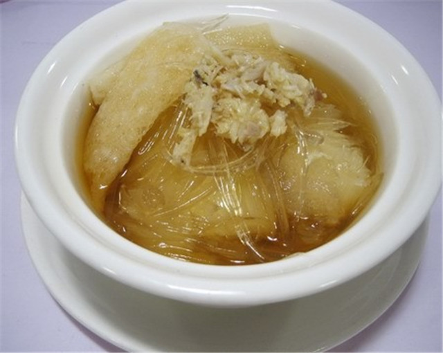 鱼翅既没味道又没营养，凭什么能成为顶级美食