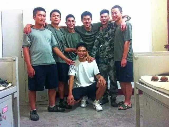 大学生当兵是一种什么样的体验？复旦大学学子这样回答：不后悔！