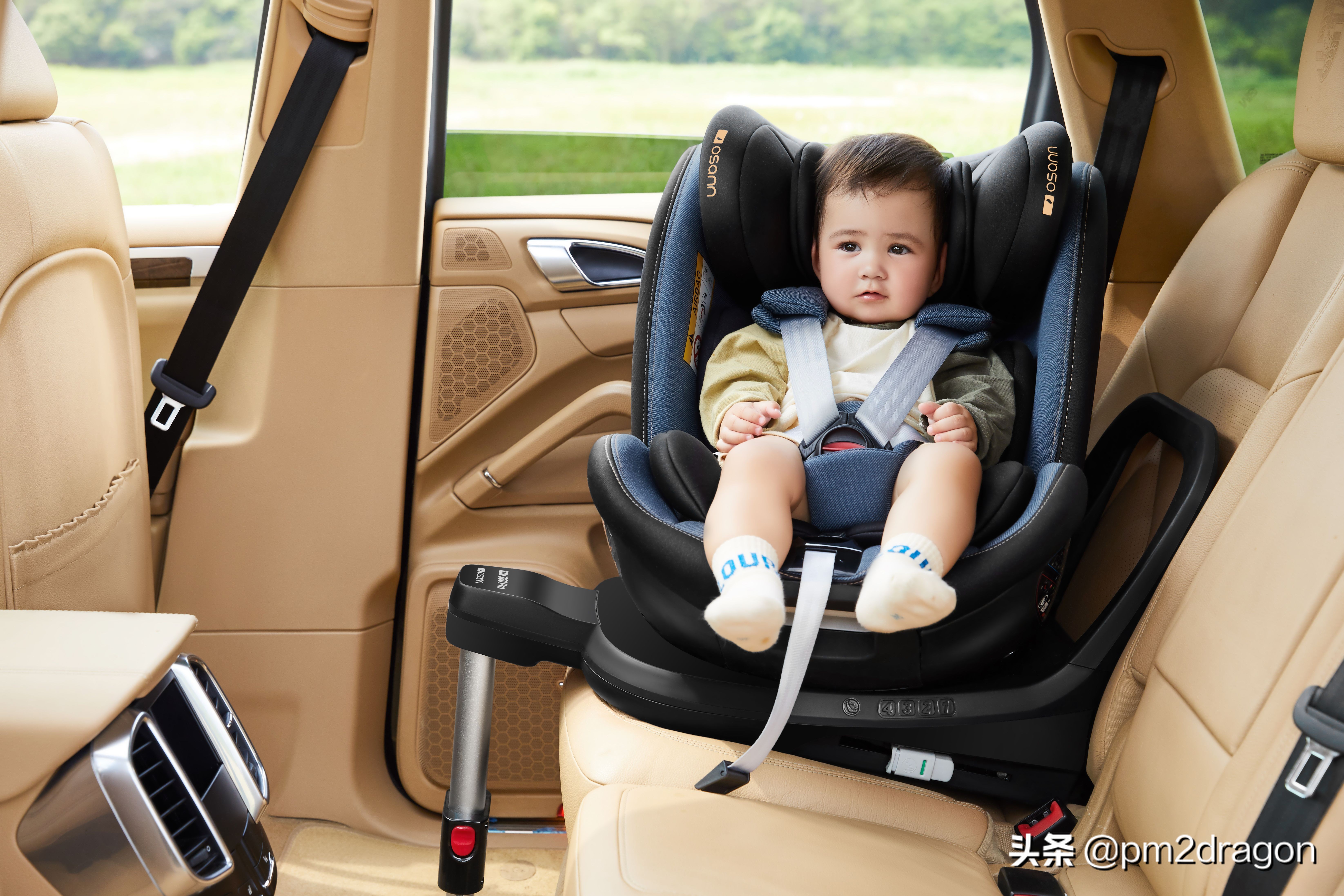 大宝小宝都能坐的婴儿车,大宝安全座椅