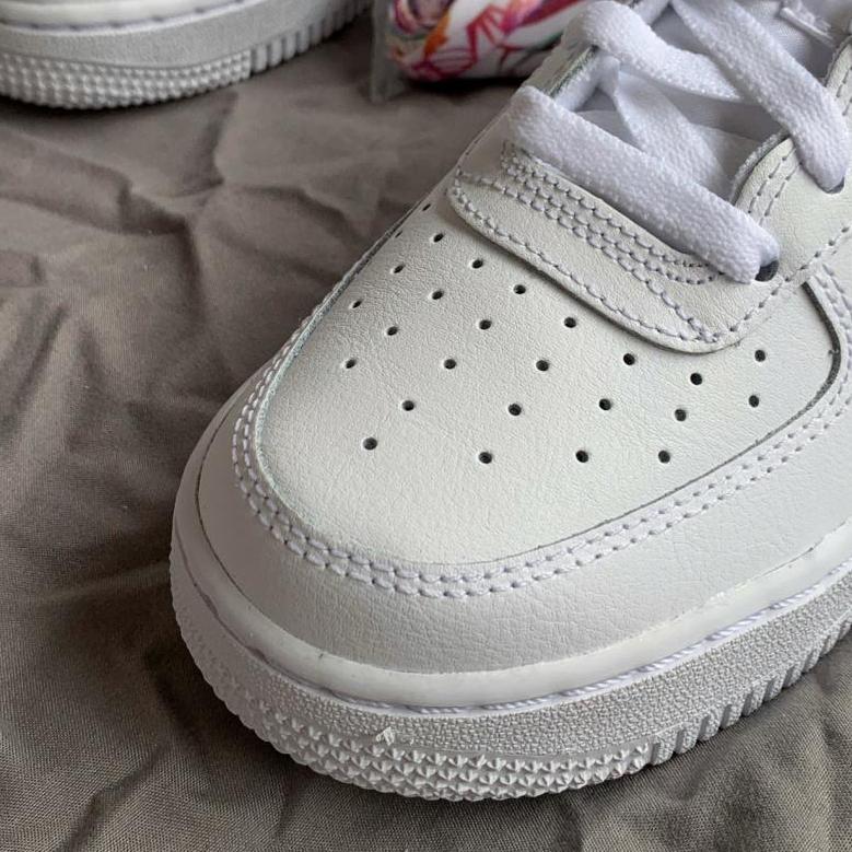 耐克像af1的球鞋,nikeaf1经典款是篮球鞋吗