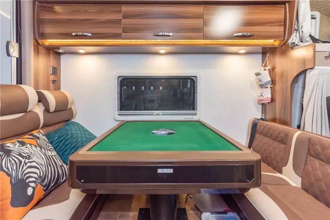 新款依维柯欧胜ad02后拓展房车,手动挡依维柯欧胜拓展房车大全