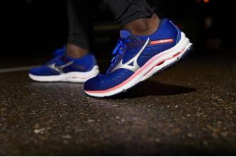 美津浓waverider24大鞋,美津浓waverider4代