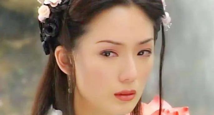 郑秀文和杨千嬅很像,像郑秀文