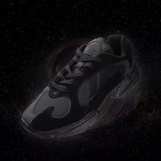 李宁时装周2018什么系列,李宁时装周帽子惹争议