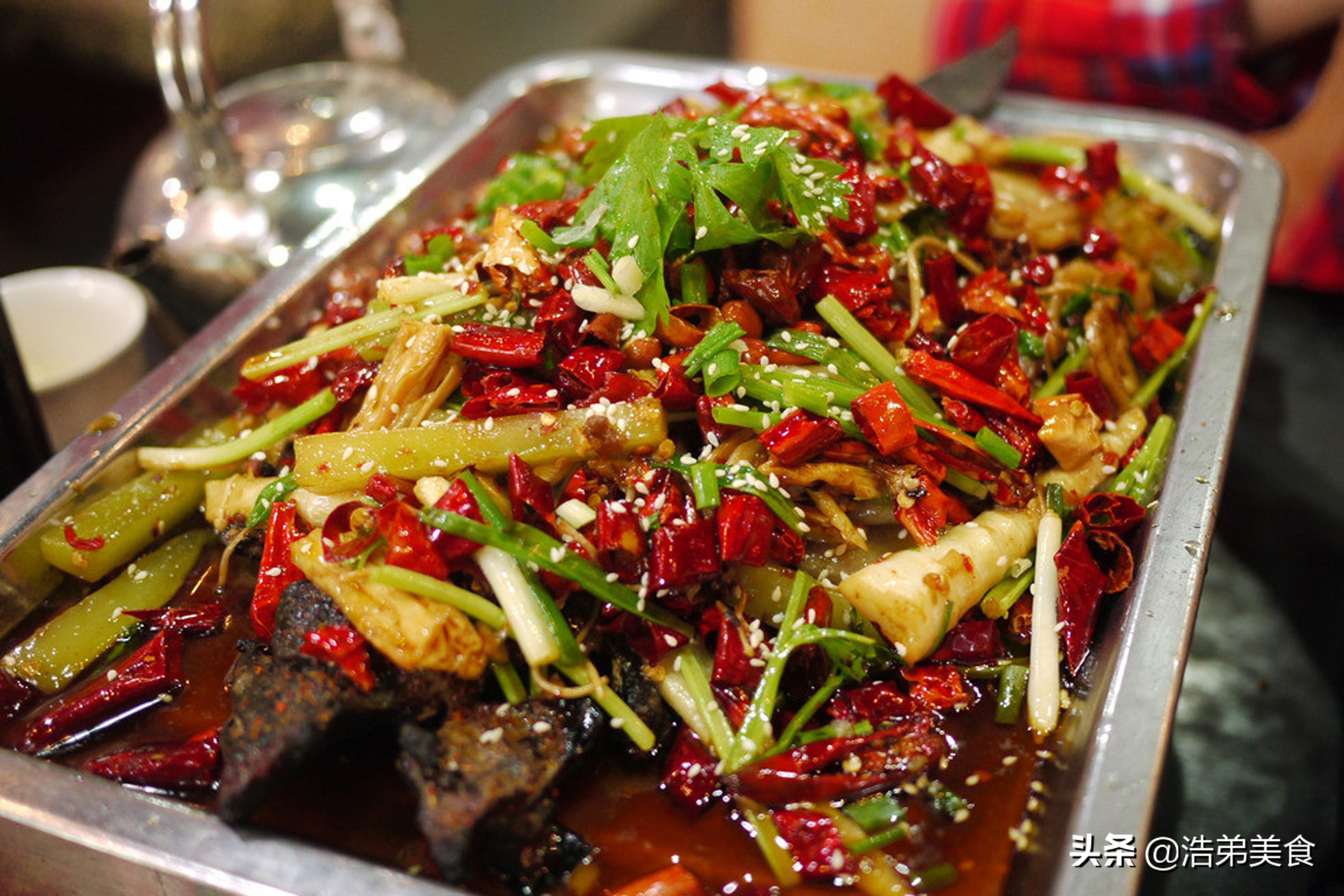 烤鱼店制作烤鱼全过程,厨师长秘制烤鱼配方分享