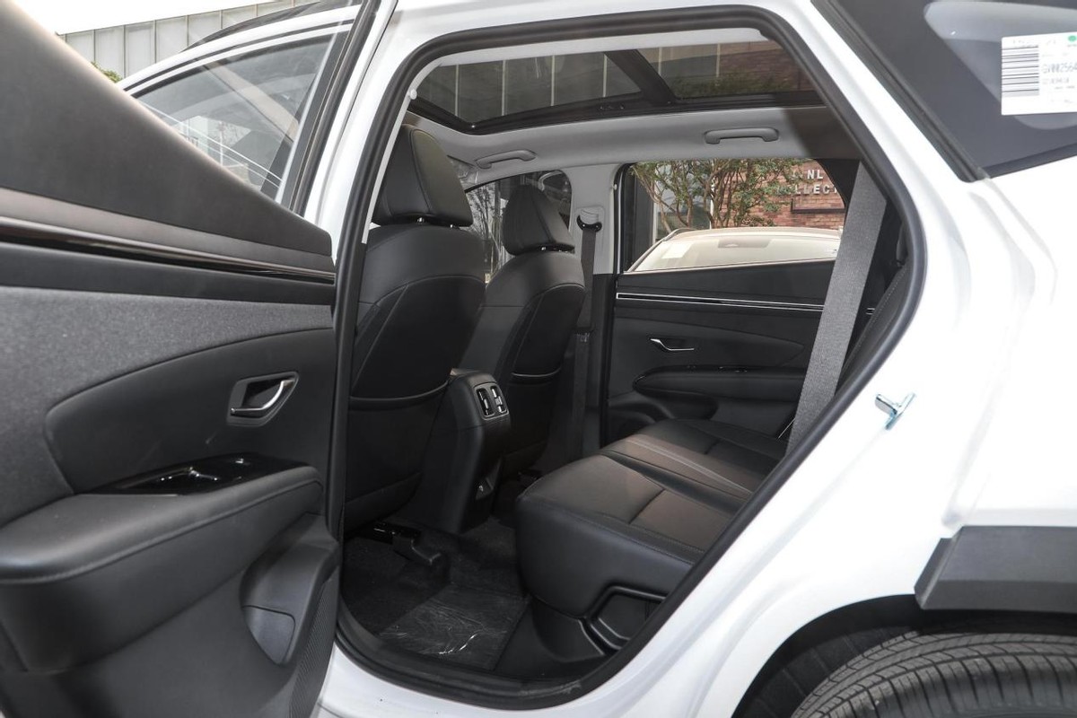 第五代途胜l的超长轴距版本,第五代途胜l两驱豪华版配置