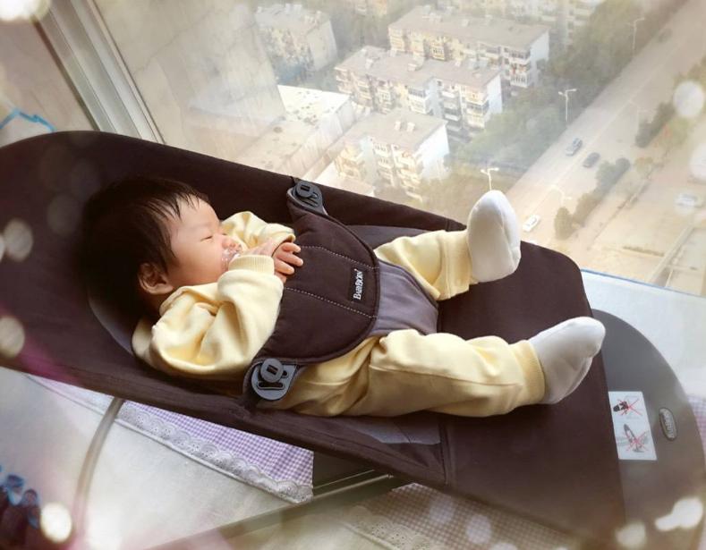 二月宝宝哭闹怎么办快速解决办法,为什么二月宝宝怎么哄都不睡