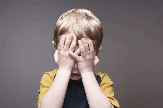 孩子10岁有早熟的征兆,10岁孩子裤子里有味是咋回事