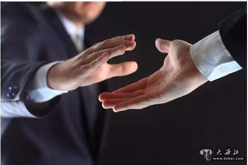 如何应对客户的中差评,如何面对客人差评与投诉