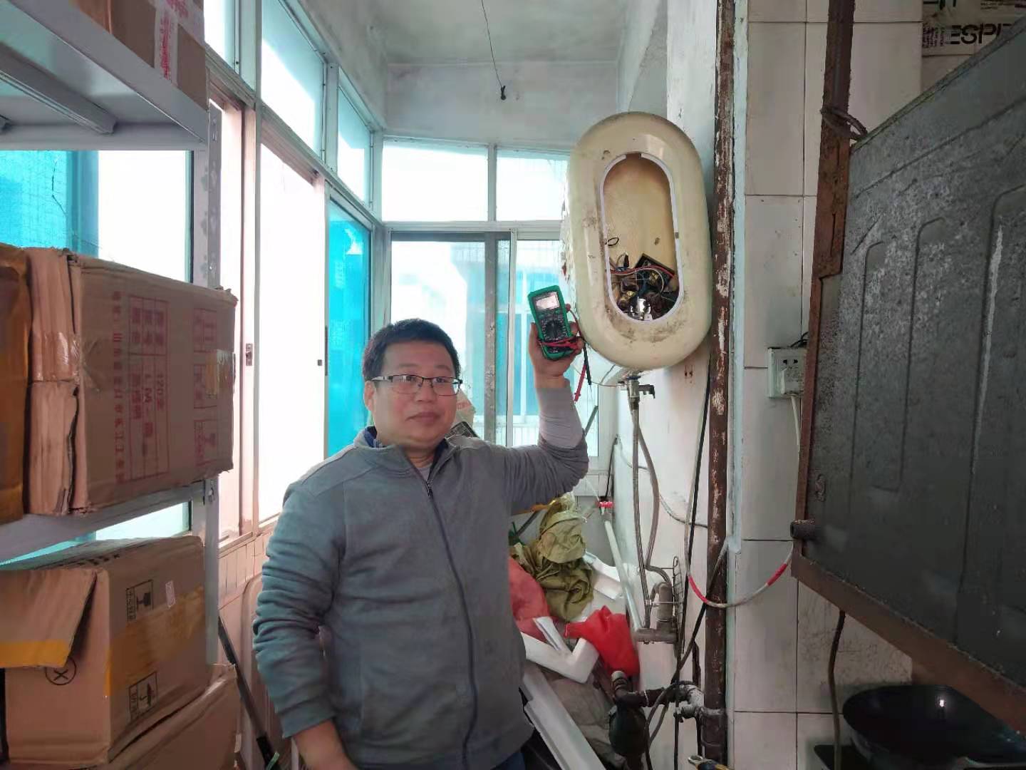 学修家电技术,家电维修师傅都是自学的技术吗