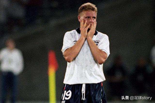 博比查尔顿见证鲁尼,鲍比查尔顿英格兰历史第一人