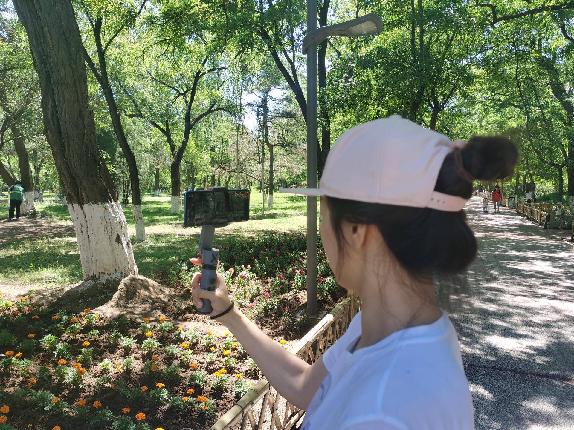 轻巧便携手机云台智云smoothx测评,智云smoothx手持手机云台