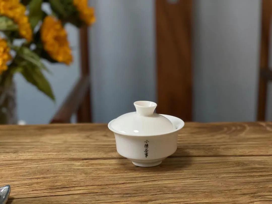 冲泡茶叶应该用什么杯子,冲泡绿茶最佳的茶具