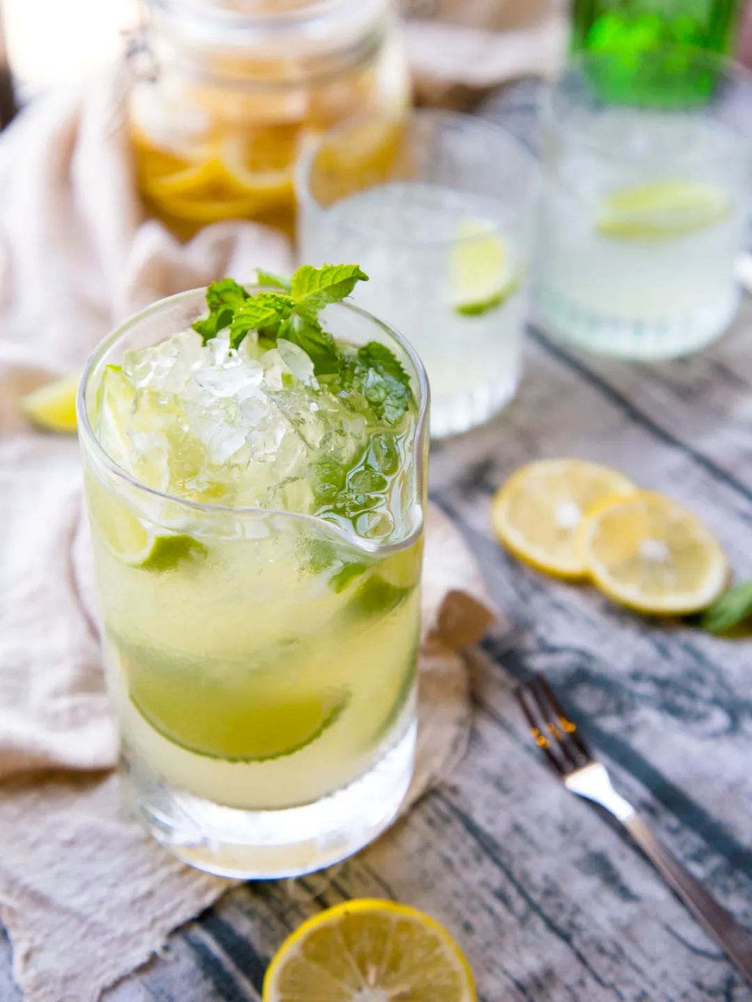 酒吧调酒酒杯清单,去酒吧不知道喝什么该怎么说