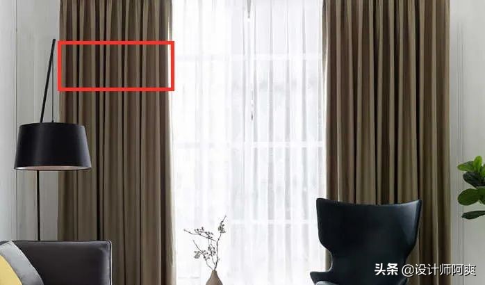 瞧瞧，这才叫窗帘，你家那只是挂了块布