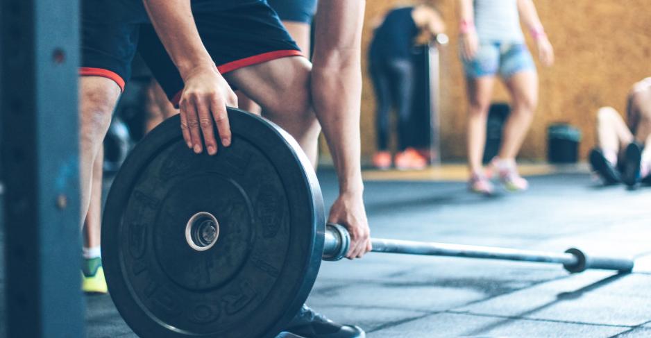 小学生90分钟田径训练一周计划表,一个月一天两练训练计划