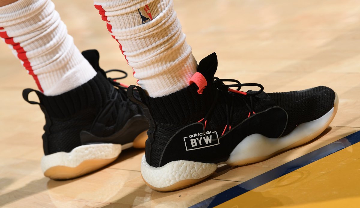 库里上脚curry1糖果球鞋,常规赛球鞋