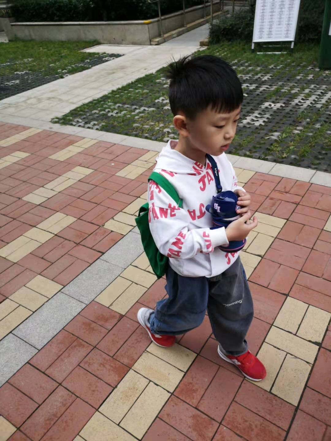 宝贝，外表不重要善良才重要~我呸！美很重要