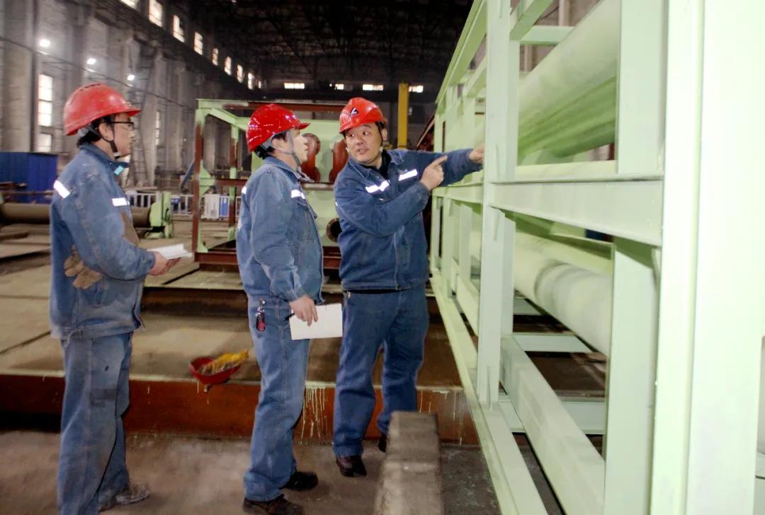 焊接工人劳模事迹,焊花劳模