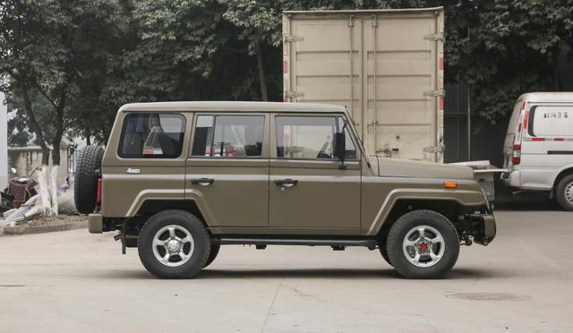 北汽战旗汽车加长版,北汽制造全新战旗