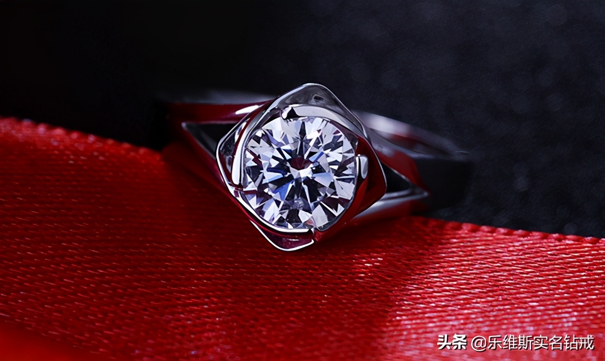 铂金戒指多少钱合适,铂金戒指一般多少钱价格表