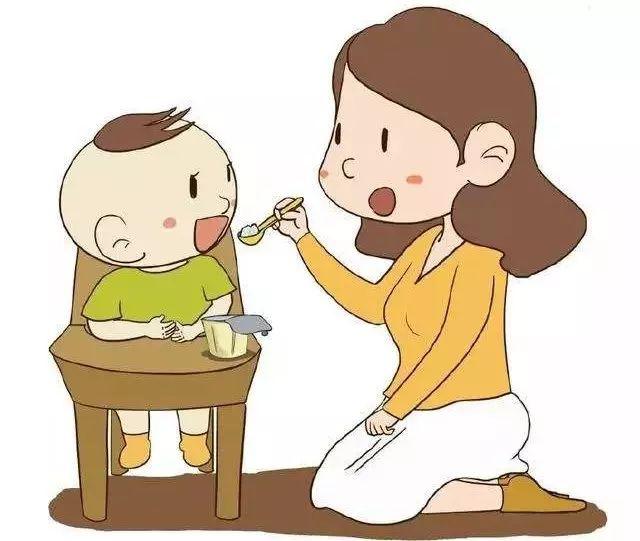 新生儿不吸母乳只能挤出来装奶瓶,宝宝吃习惯了奶瓶不吸母乳咋办