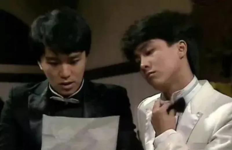 58岁周星驰终于露面了,五十八岁的周星驰