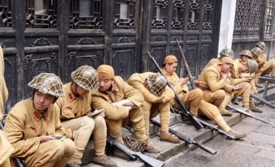 横店群演拜王宝强和赵丽颖,横店群演以王宝强激励自己