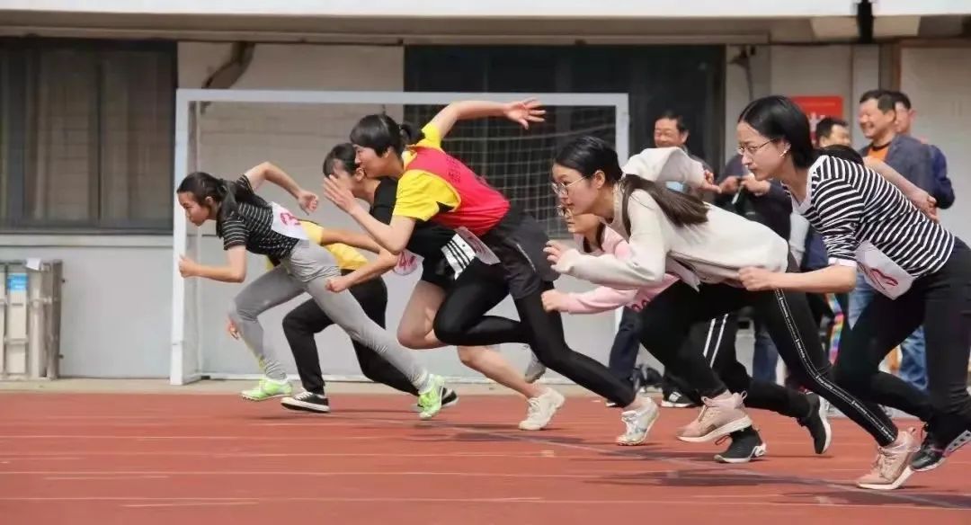 江南大学运动会开幕式走秀,江南大学22届运动会开幕式