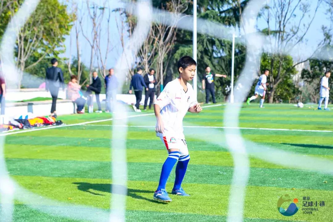 青少年成长冬令营课程,青少年冬令营拓展项目