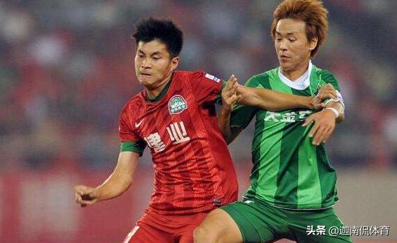 中国体坛被国家队开除的3位巨星,足坛退役后最惨的球星