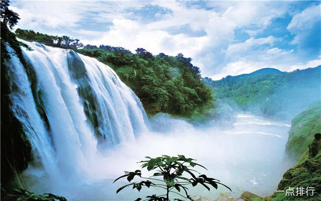 贵州十大好玩的旅游景点，黄果树瀑布是中国乃至亚洲最大的瀑布，也是世界最负盛名的瀑布之一