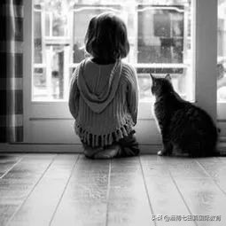 妈妈抗疫回家孩子痛苦,父母奋战抗疫10岁娃独自照顾自己