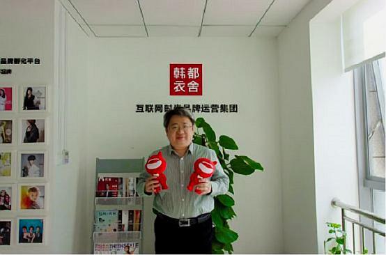 他靠50000块钱起家,他靠外卖起家成就上百亿身价