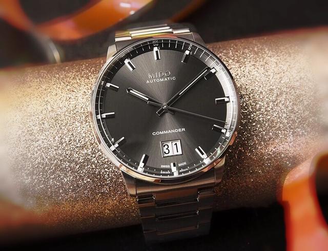 底蕴不输梅花，实力比肩浪琴的文艺青年，到底何方神圣？