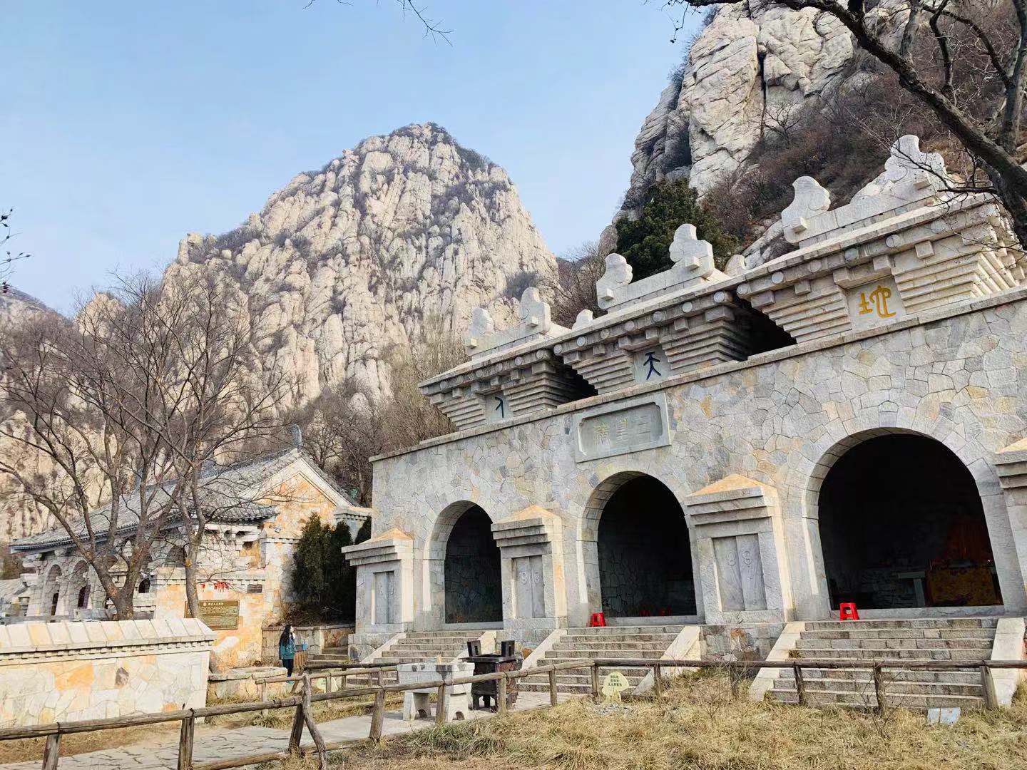 郑州少林寺一天纯玩旅游团,郑州驴友张三疯龙门大峡谷