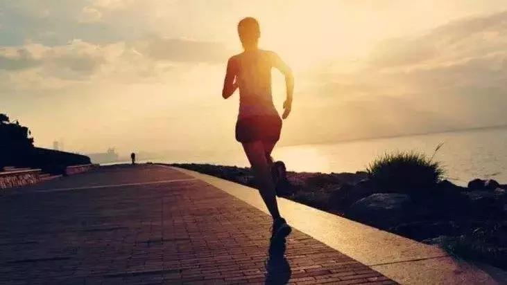 跑步大腿疼和小腿疼有什么区别,跑步之后脚跟疼怎么回事