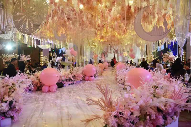 花40块钱给女儿过生日,孩子生日聚会攀比严重如何教育