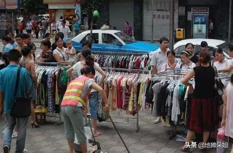 新手摆地摊做什么比较赚钱,新手摆地摊卖什么好赚钱