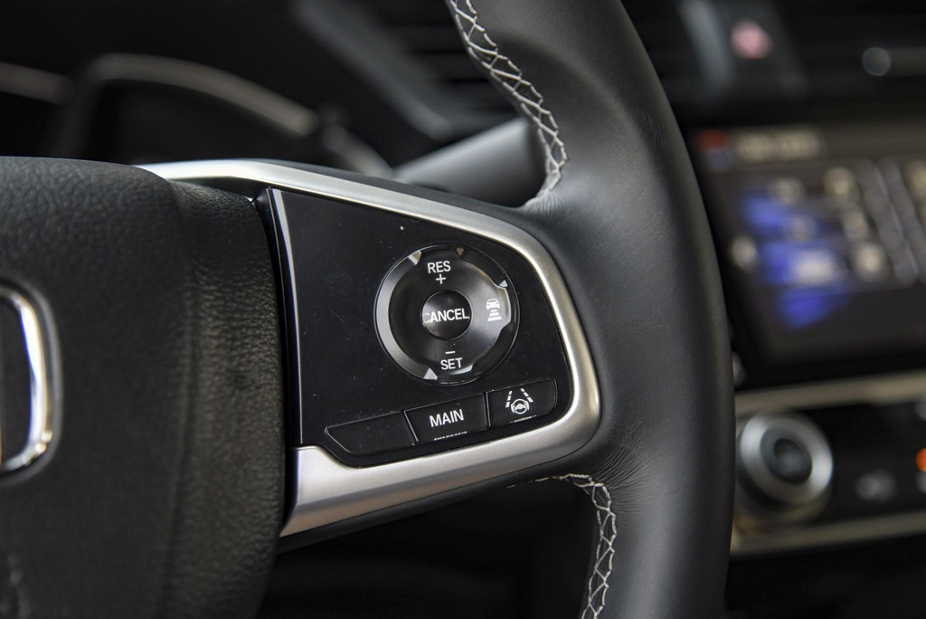 想买新车先看哪些,2022款思域买哪个配置最划算