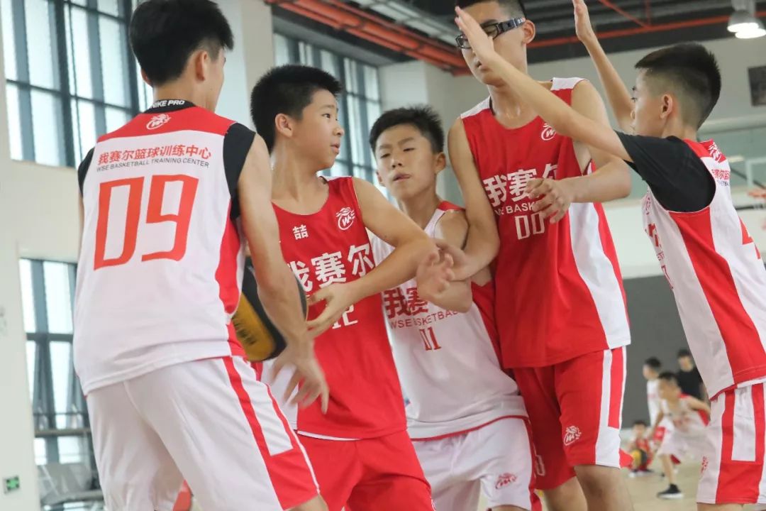 在球场上，无畏严寒|2020年我赛尔冬季封闭特训营招生启动