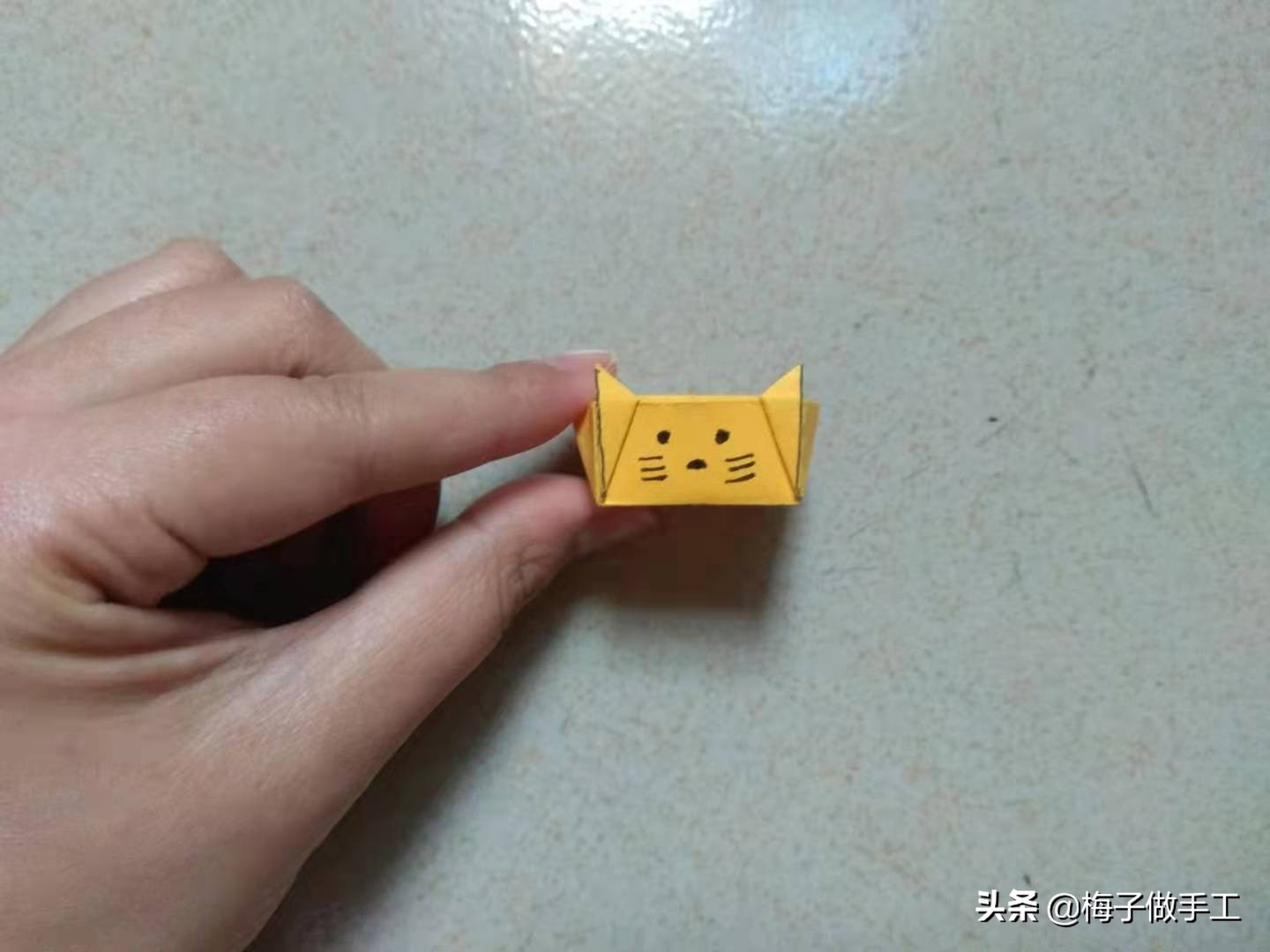 猫咪收纳盒,猫咪收纳盒的折纸教程