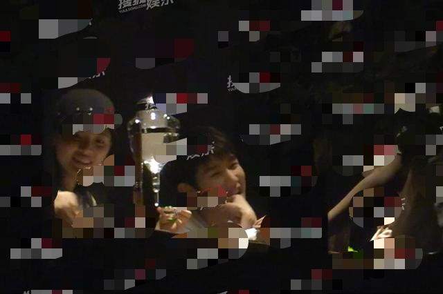 王源抽烟tfboys受影响没有,王源抽烟完整视频tfboys