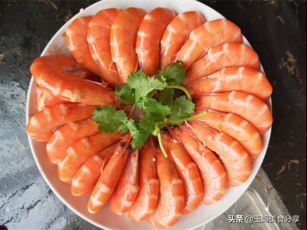 新鲜虾怎么保存几个月都不会坏,正箱鲜虾保存应放冷藏还是冷冻