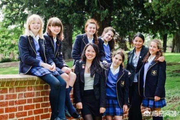 上高中的女儿情绪特别低落怎么办,初二孩子成绩突然下滑怎么办