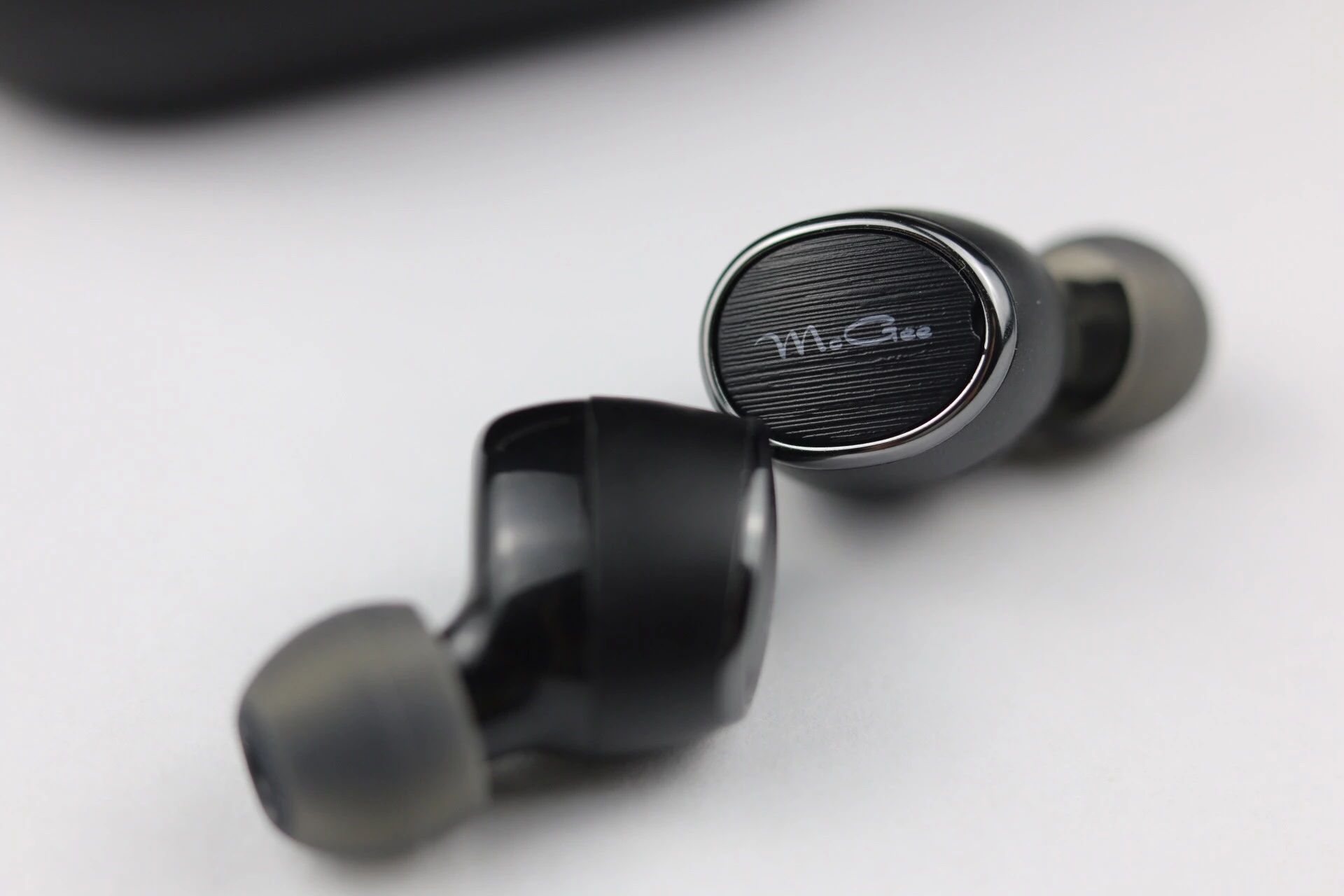 德国音箱品牌McGee美极也玩真无线？EARONE使用测评