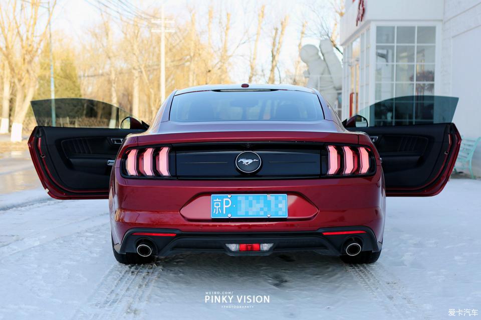 野马mustang宝石红,mustang提车真实评价