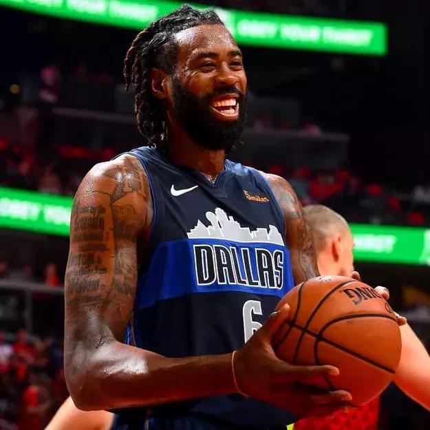 小库里对飙老司机接班人！没想到今天的MVP却是德鲁大叔