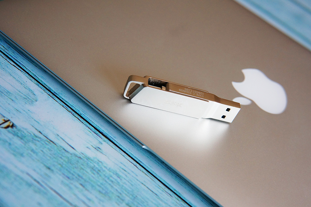 高速手机电脑两用32gu盘,手机电脑两用固态极速u盘