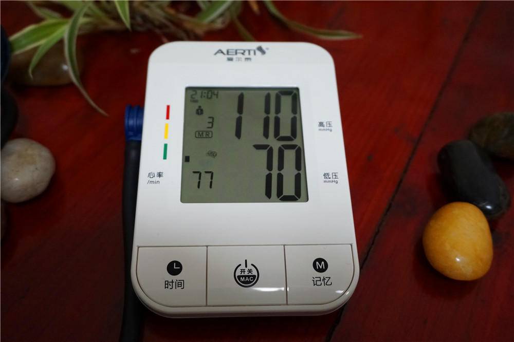 爱健康电子血压计,aicare臂式电子血压计